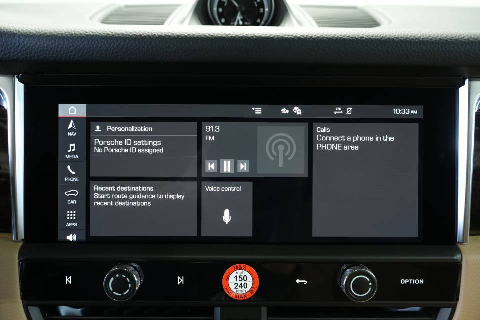 Certified 2026 Porsche Macan AWD/4WD image 17