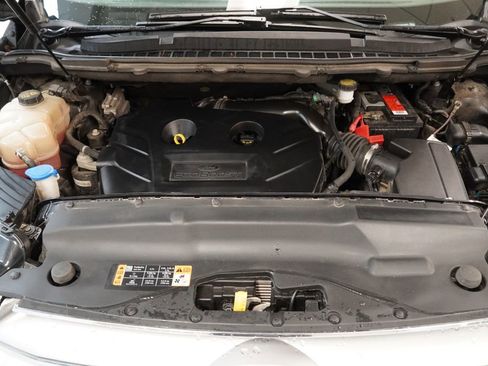 Used 2018 Ford Edge Titanium w/ Equipment Group 301A AWD/4WD image 41
