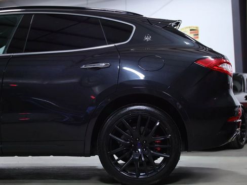 Used 2018 Maserati Levante S GranSport image 20