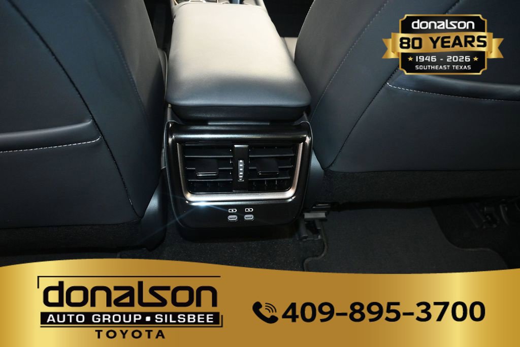 Used 2024 Toyota Crown Platinum AWD/4WD image 14