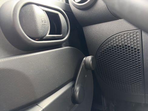 Used 2010 Jeep Wrangler Sport image 11