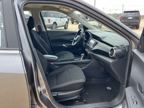 Used 2024 Nissan Kicks SV FWD image 25