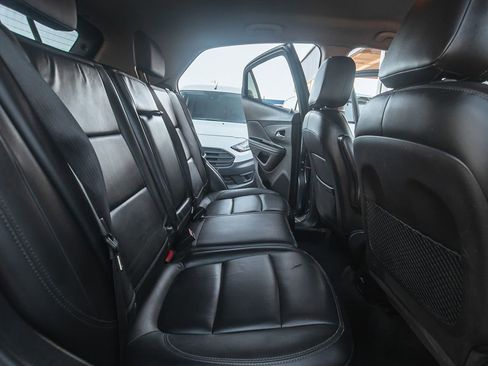 Used 2020 Buick Encore Essence image 28