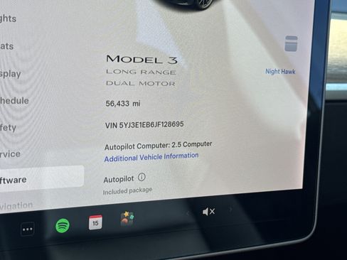 Used 2018 Tesla Model 3 Long Range image 34