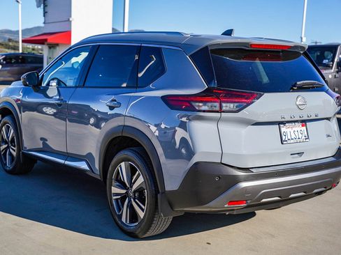 Used 2023 Nissan Rogue SL image 7