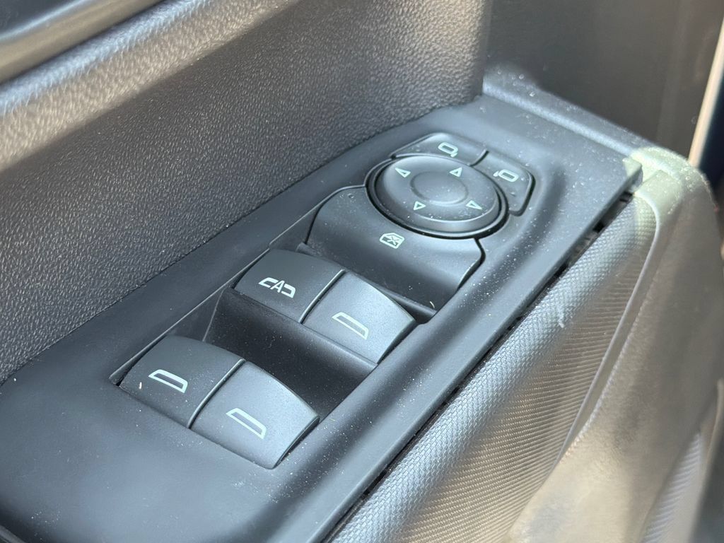Used 2022 Chevrolet Silverado 1500 Custom RWD image 24
