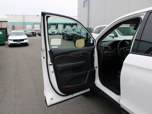 New 2026 Honda Ridgeline Sport image 18