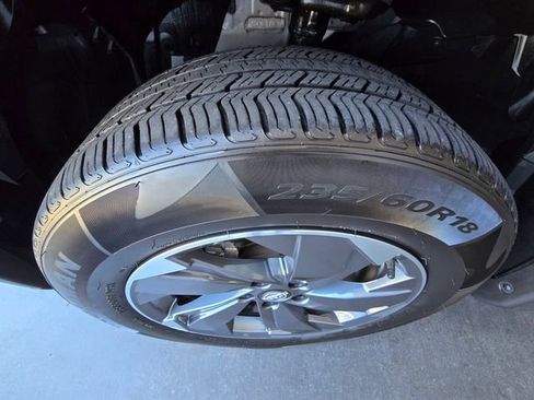 Used 2025 Nissan Rogue SV FWD image 21