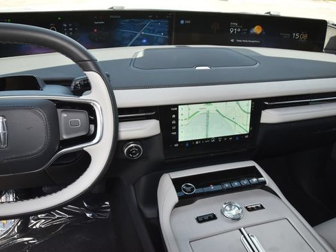 New 2026 Lincoln Navigator L Reserve w/ Jet Appearance Package AWD/4WD image 26