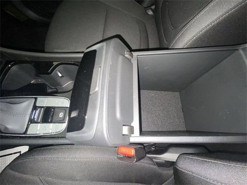 Used 2025 Hyundai Tucson SE image 21