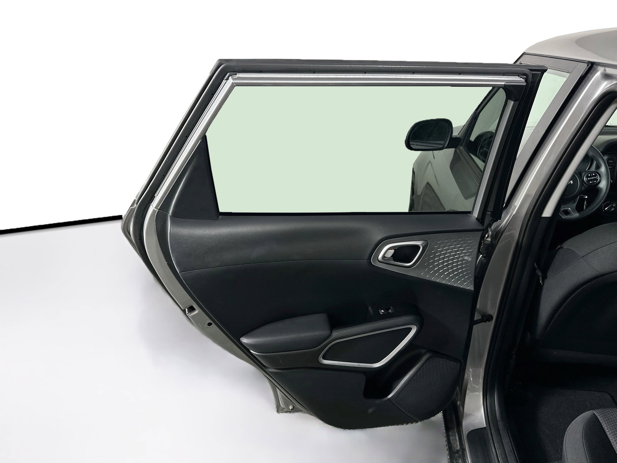 Used 2025 Kia Soul LX w/ LX Technology Package FWD image 25