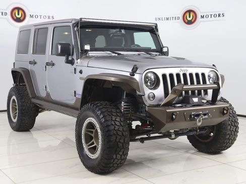 Used 2016 Jeep Wrangler Unlimited Sahara AWD/4WD image 22
