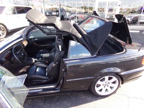Used 2002 BMW 330Ci Convertible image 2