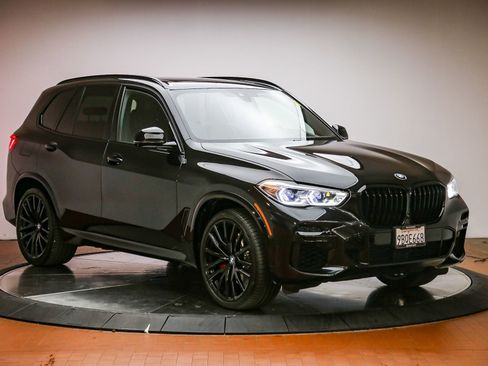 Certified 2022 BMW X5 xDrive40i w/ M Sport Package AWD/4WD image 6
