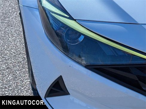 Used 2022 Hyundai Elantra SEL w/ Convenience Package image 11