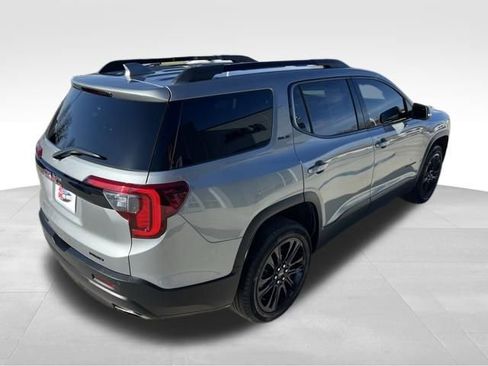 Used 2023 GMC Acadia SLE w/ Driver Convenience Package image 8