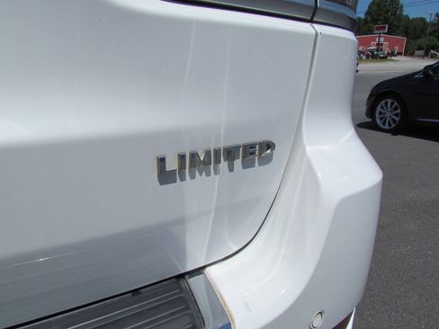 Used 2018 Jeep Grand Cherokee Limited RWD image 33