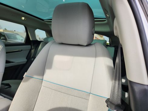 Used 2021 Land Rover Range Rover Evoque S image 11