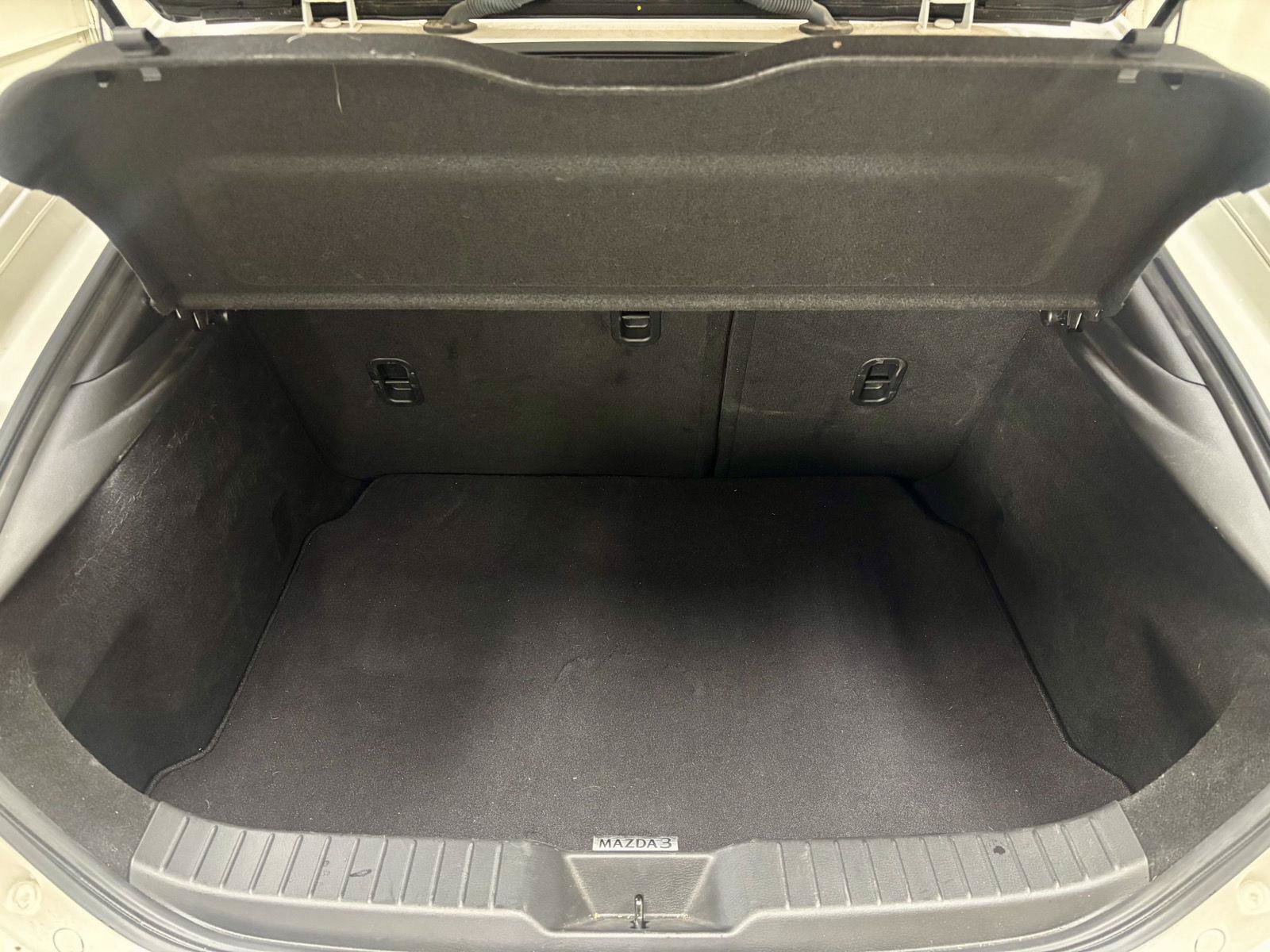 Used 2025 MAZDA MAZDA3 2.5 S Hatchback w/ Premium Pkg FWD image 37