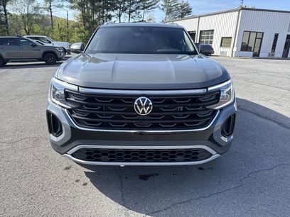 Certified 2025 Volkswagen Atlas Cross Sport SE w/ Black Wheel Package