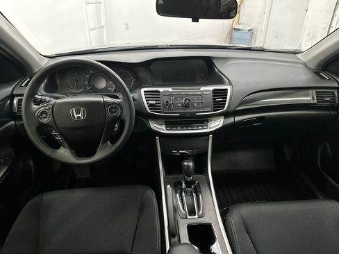 Used 2015 Honda Accord Sport image 20
