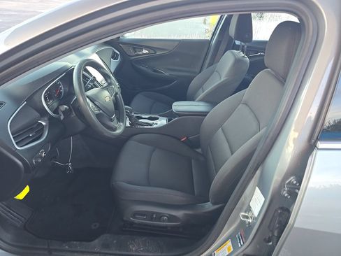 Used 2024 Chevrolet Malibu LT FWD image 3