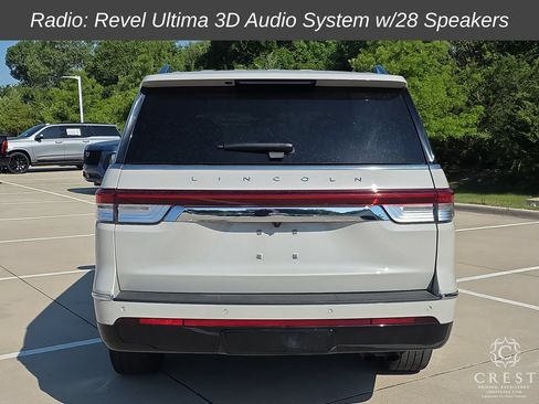 Used 2023 Lincoln Navigator Reserve AWD/4WD image 4