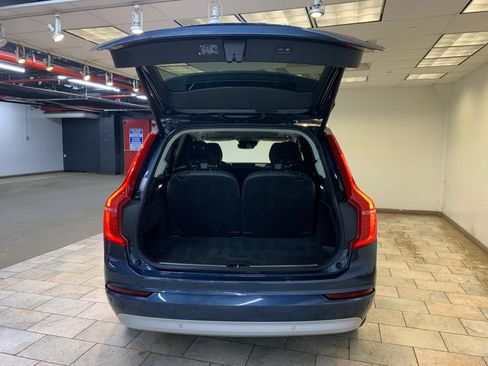 Used 2022 Volvo XC90 T6 Momentum w/ Climate Package image 37