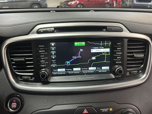 Used 2016 Kia Sorento SX AWD/4WD image 18