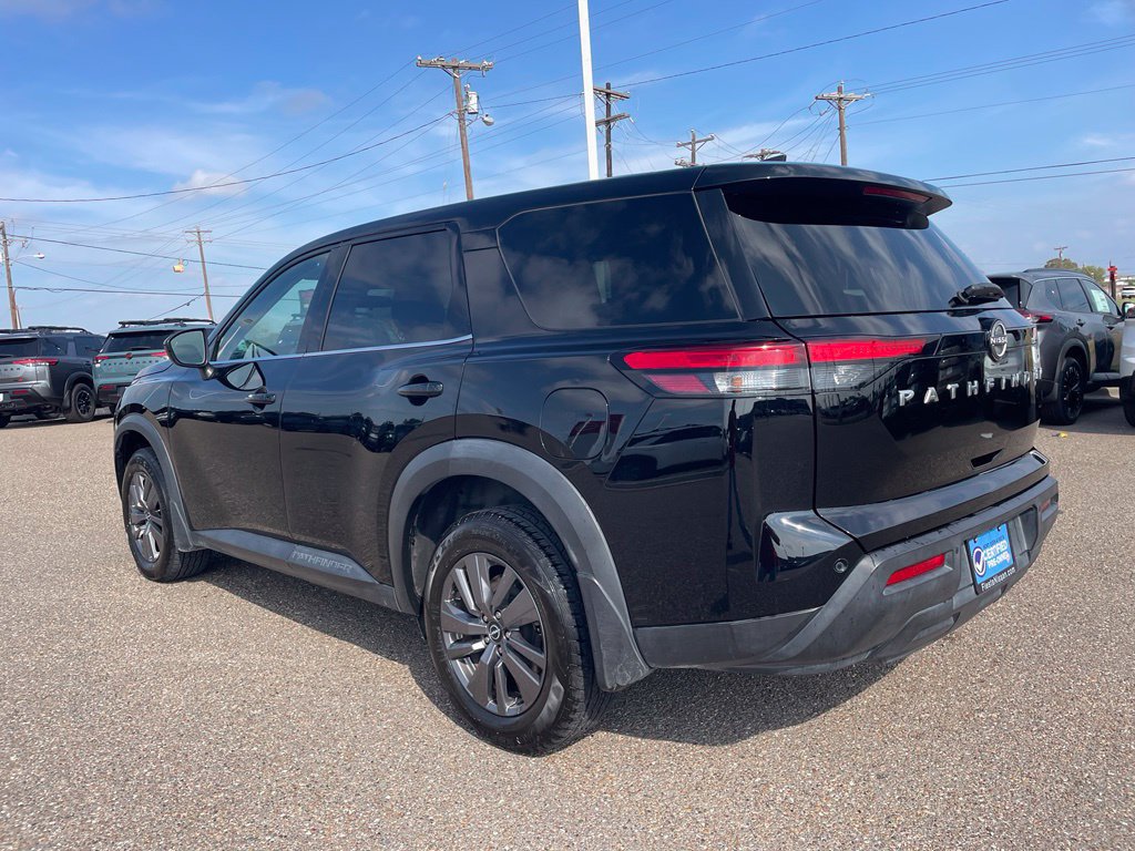 Certified 2024 Nissan Pathfinder S FWD image 5