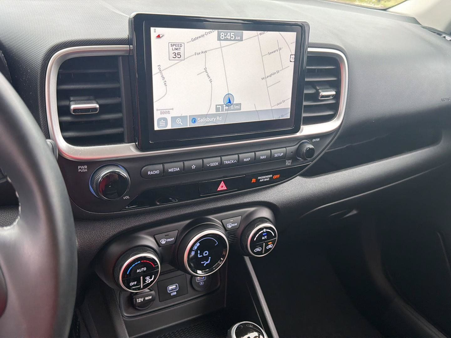 Used 2021 Hyundai Venue SEL w/ Premium Package FWD image 18