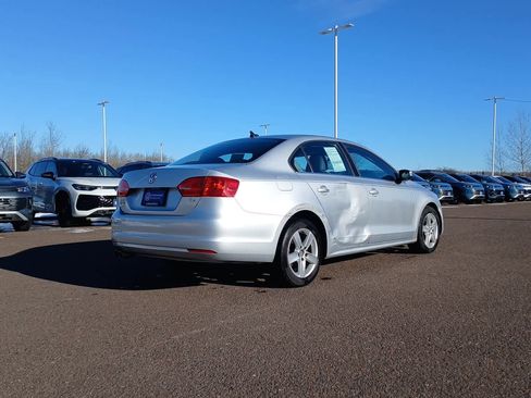 Used 2011 Volkswagen Jetta TDI image 5