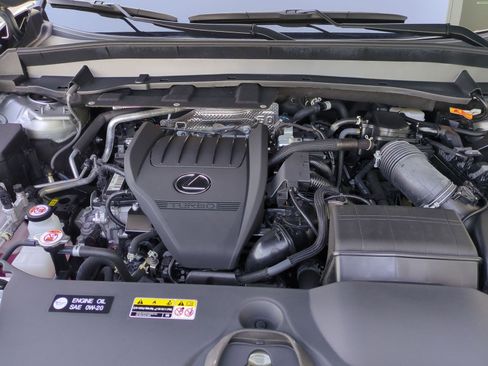Used 2025 Lexus TX 500h AWD w/ Technology Package image 34