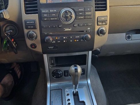 Used 2008 Nissan Pathfinder SE w/ Premium Pkg AWD/4WD image 10