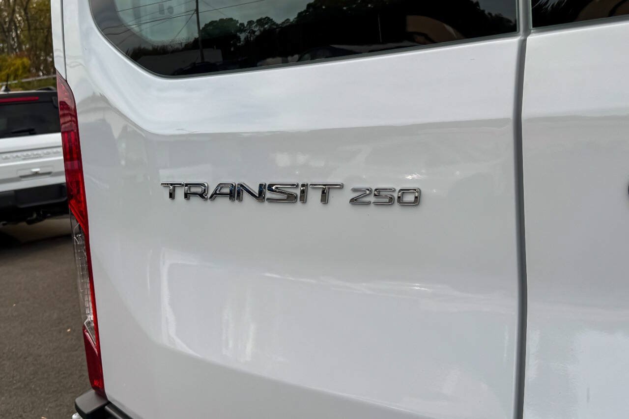 Used 2025 Ford Transit 250 Low Roof w/ Exterior Upgrade Package RWD image 13