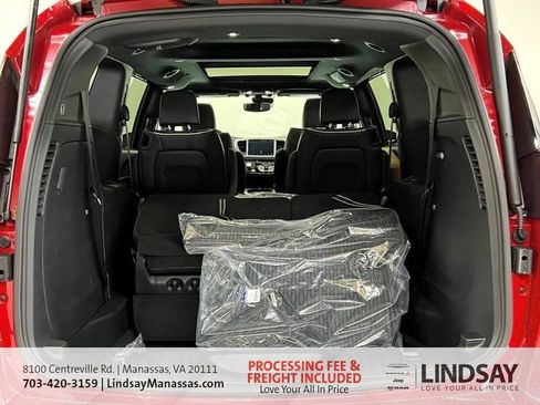 New 2026 Chrysler Pacifica Limited w/ S Appearance Package image 8