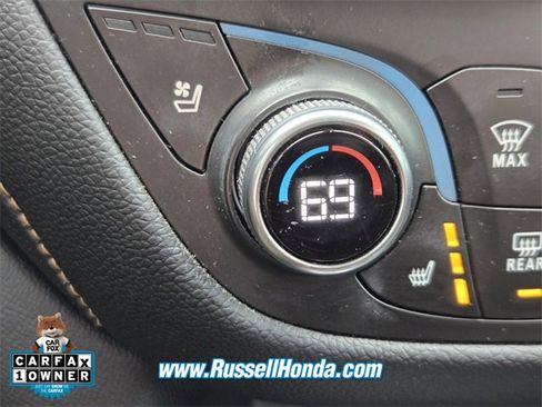 Used 2018 Chevrolet Equinox Premier image 18