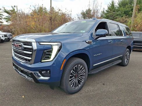 New 2026 GMC Yukon XL Elevation image 2