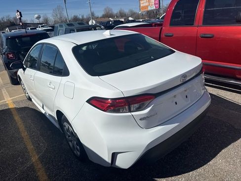 Used 2024 Toyota Corolla LE image 6