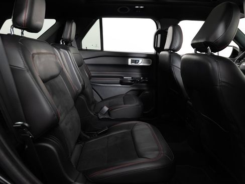 Used 2022 Ford Explorer ST-Line w/ Class IV Trailer Tow Package AWD/4WD image 26