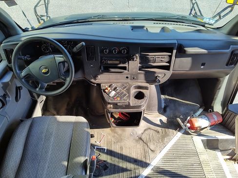 Used 2014 Chevrolet Express 3500 w/ School Bus Package RWD image 9