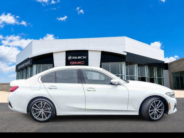 Used 2020 BMW 330i xDrive Sedan w/ Premium Package AWD/4WD image 10
