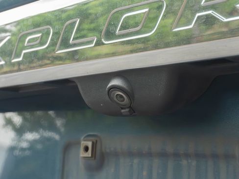 Used 2020 Ford Explorer XLT w/ Equipment Group 202A RWD image 10