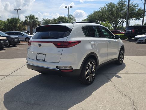 Certified 2022 Kia Sportage EX w/ EX Technology Package FWD image 8