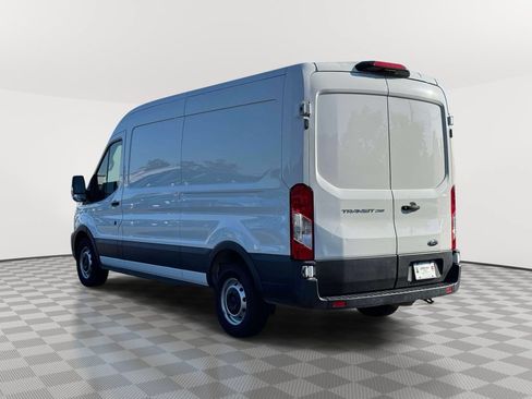 Used 2022 Ford Transit 250 Medium Roof w/ Upfitter Package RWD image 5