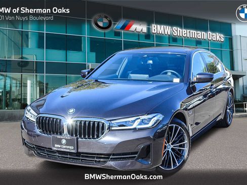 Certified 2023 BMW 530e w/ Convenience Package image 1