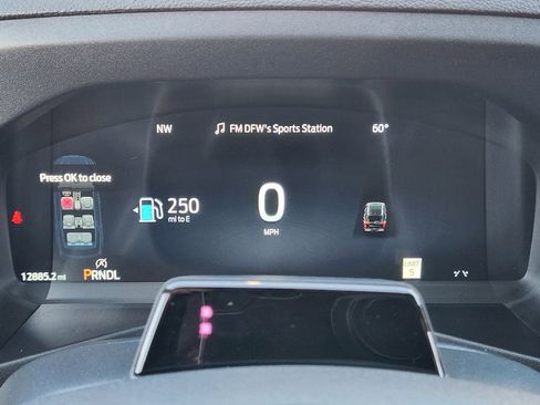 Used 2025 Ford Explorer Platinum w/ LUX Leather Package image 17