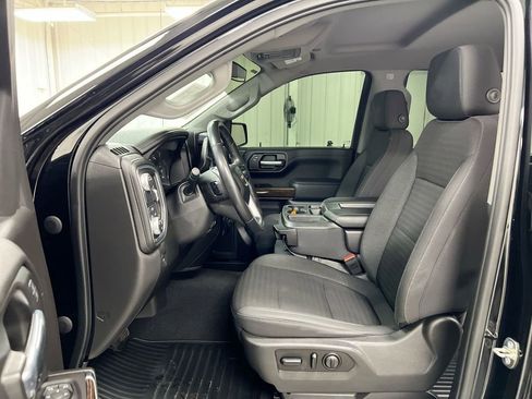 Used 2020 GMC Sierra 1500 SLE w/ SLE Value Package image 18