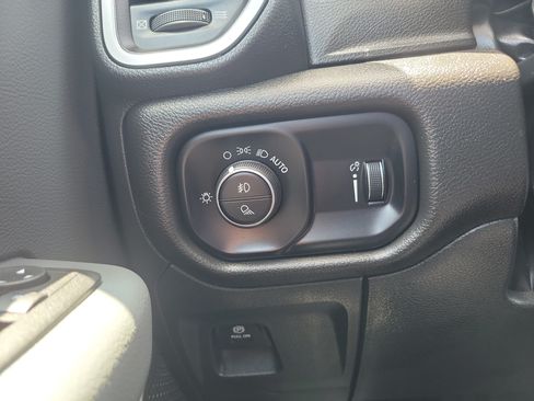 Used 2022 RAM 1500 Big Horn AWD/4WD image 26