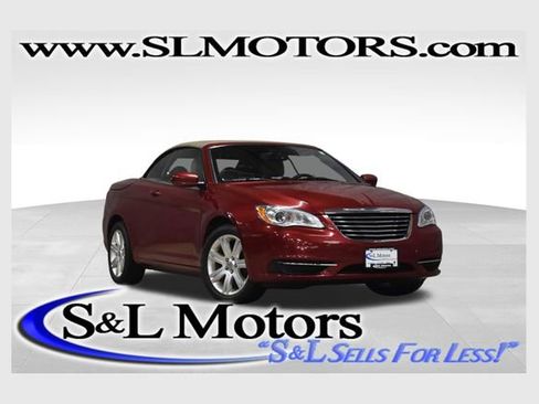 Used 2012 Chrysler 200 Touring w/ Cold Weather Group image 1